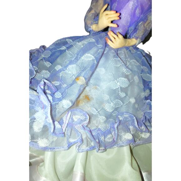 14" Vintage Big Eyed Big Head Pose Bradley Inspired Fair Doll in Lavender - Picture 10 of 14